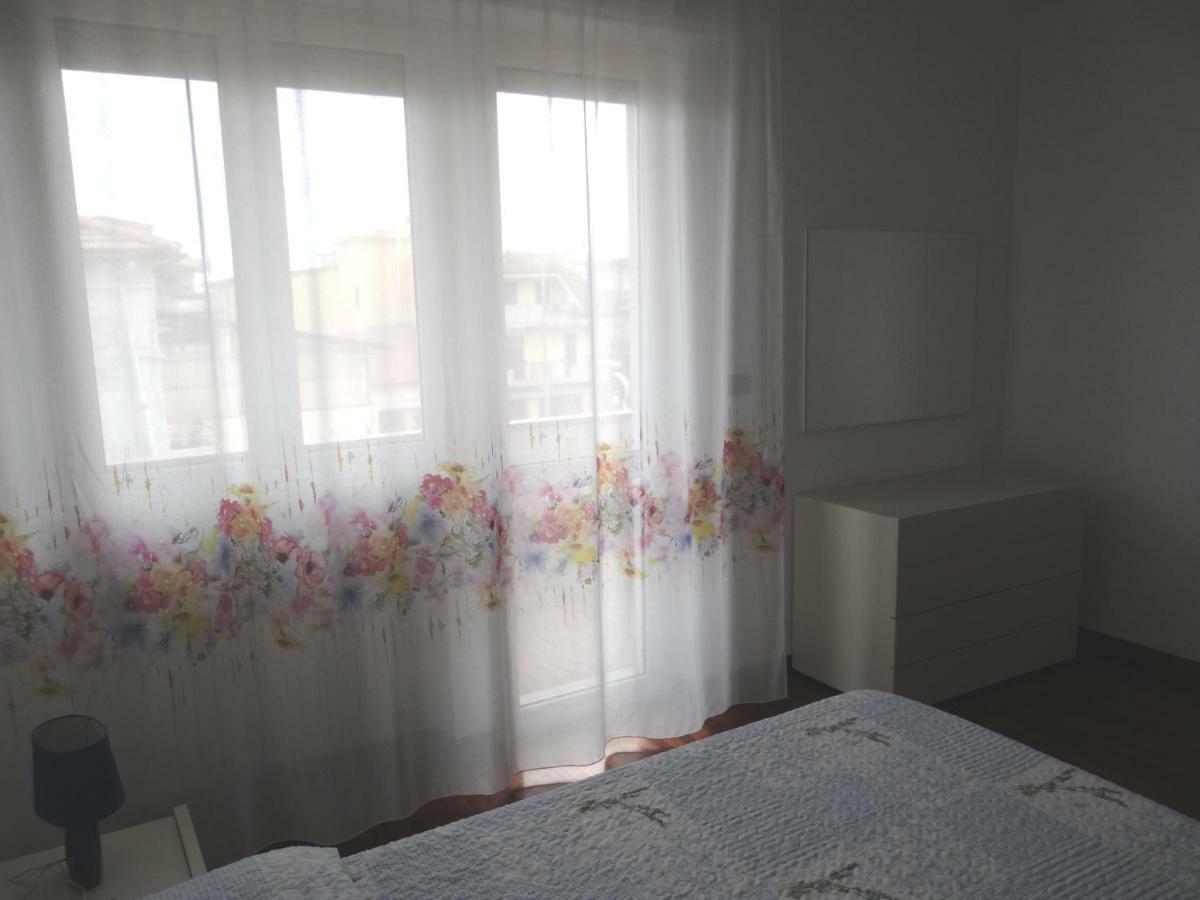 Grande Appartamento Al Mare Martinsicuro Exterior photo